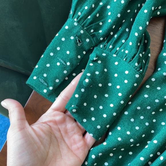 Reformation BEATRICE FIT & FLARE DRESS in Green Polka Dot 8 - Picture 7 of 8